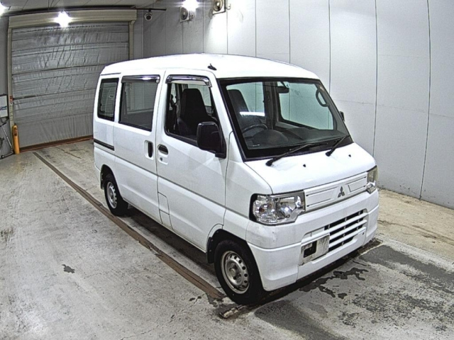 MITSUBISHI MINICAB — фото