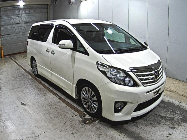 TOYOTA ALPHARD — фото
