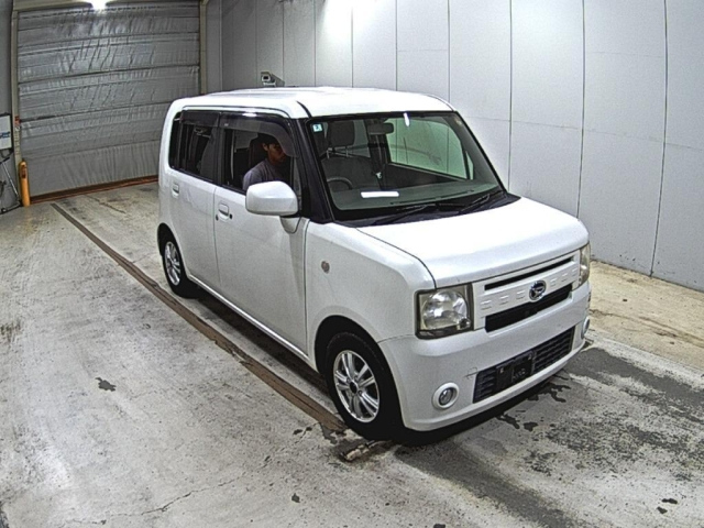 DAIHATSU MOVE — фото
