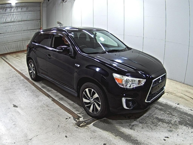 MITSUBISHI RVR — фото