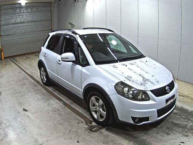 SUZUKI SX 4 — фото