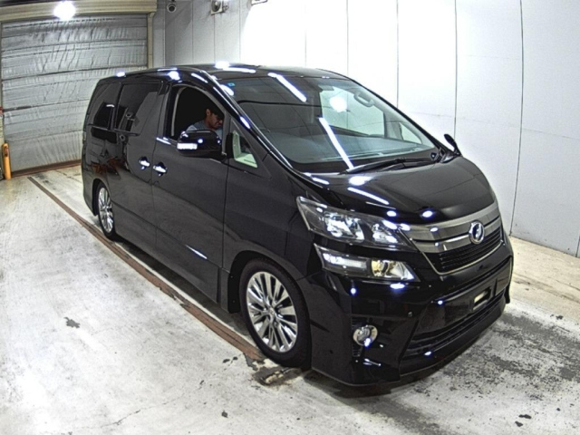 TOYOTA VELLFIRE — фото