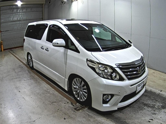TOYOTA ALPHARD — фото