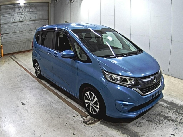 HONDA FREED — фото