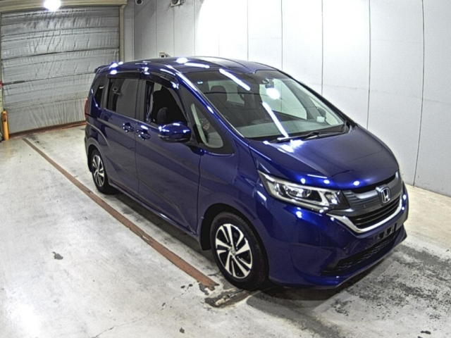 HONDA FREED — фото
