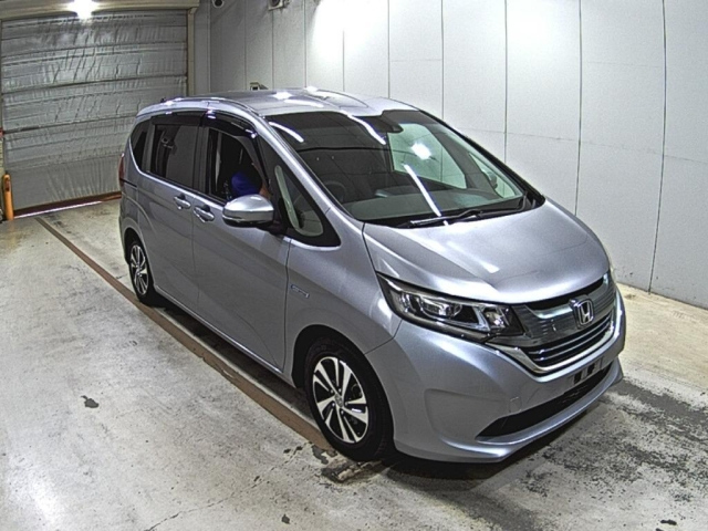 HONDA FREED — фото