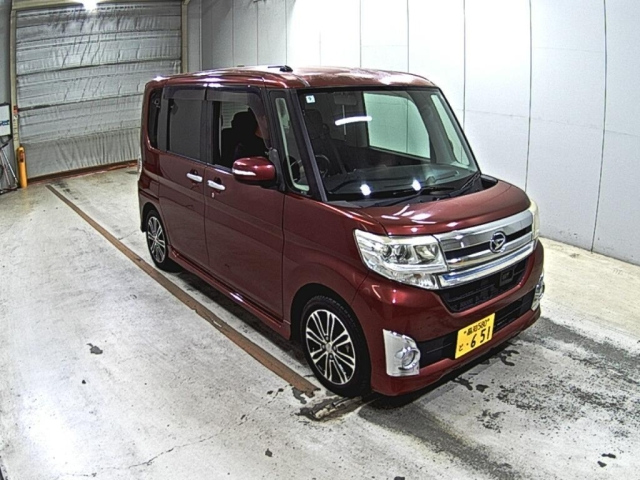 DAIHATSU TANTO — фото