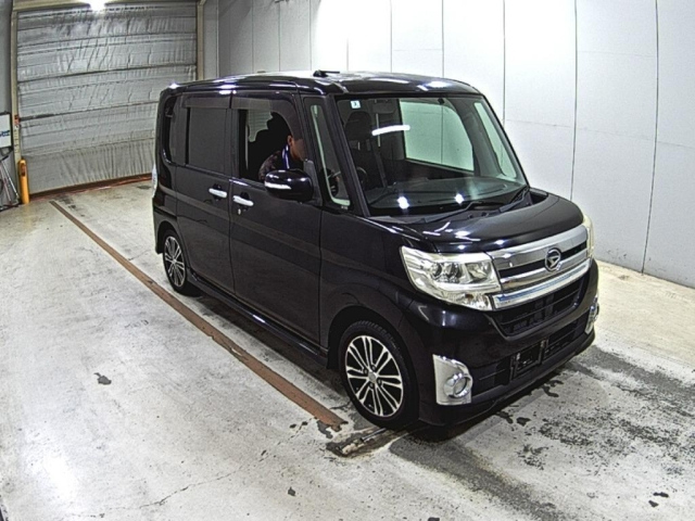 DAIHATSU TANTO — фото
