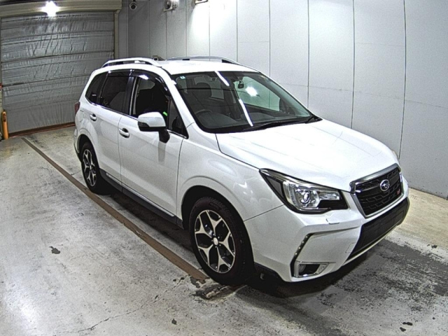 SUBARU FORESTER — фото