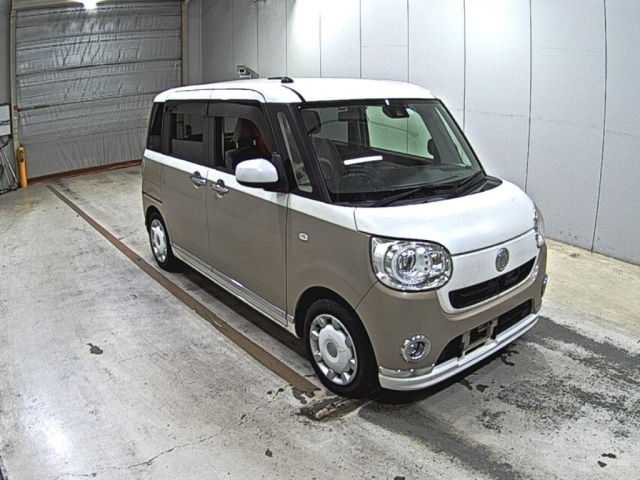 DAIHATSU MOVE — фото