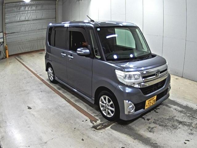 DAIHATSU TANTO — фото