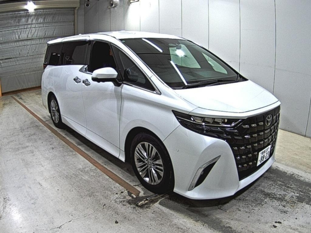 TOYOTA ALPHARD — фото
