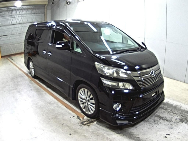 TOYOTA ALPHARD — фото