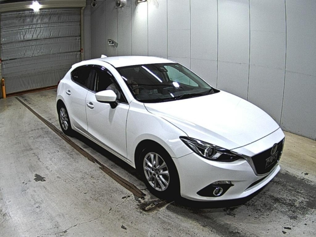 MAZDA AXELA