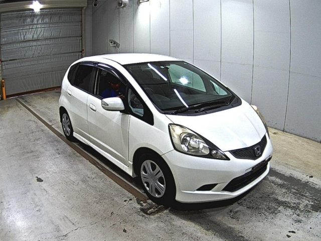 HONDA FIT — фото