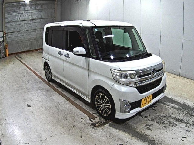 DAIHATSU TANTO — фото