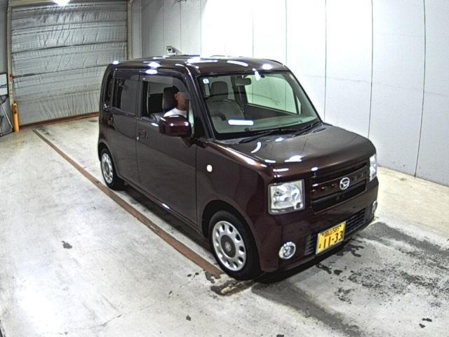 DAIHATSU MOVE — фото