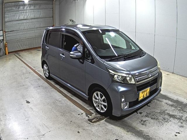 DAIHATSU MOVE — фото