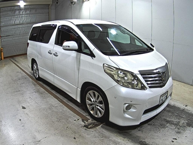 TOYOTA ALPHARD — фото
