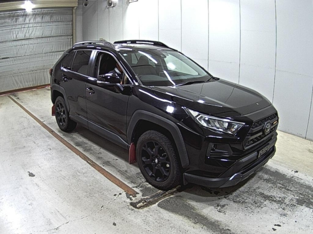 TOYOTA RAV4 — фото