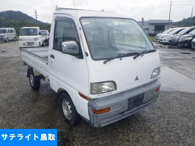 MITSUBISHI MINICAB — фото