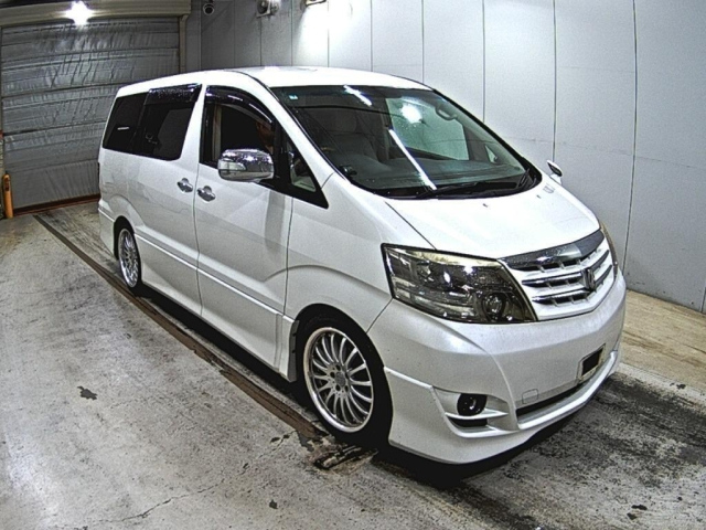 TOYOTA ALPHARD — фото