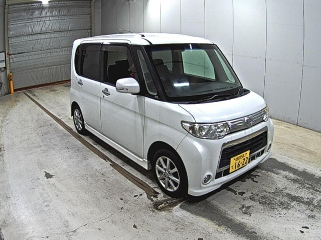 DAIHATSU TANTO — фото