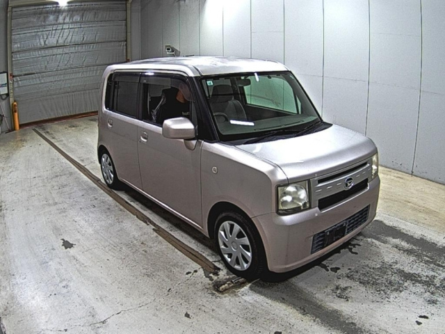 DAIHATSU MOVE — фото