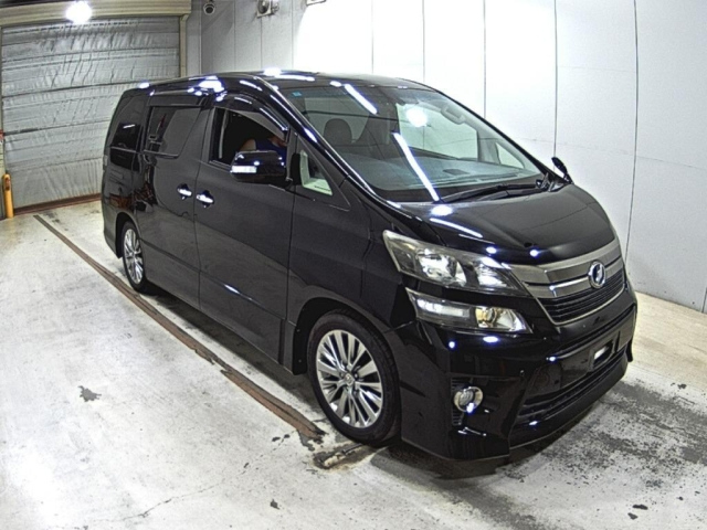 TOYOTA VELLFIRE — фото