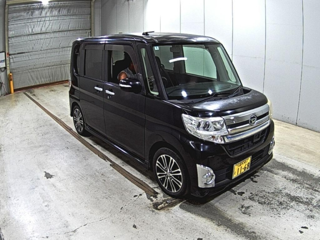 DAIHATSU TANTO — фото