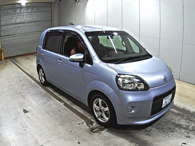 TOYOTA PORTE — фото