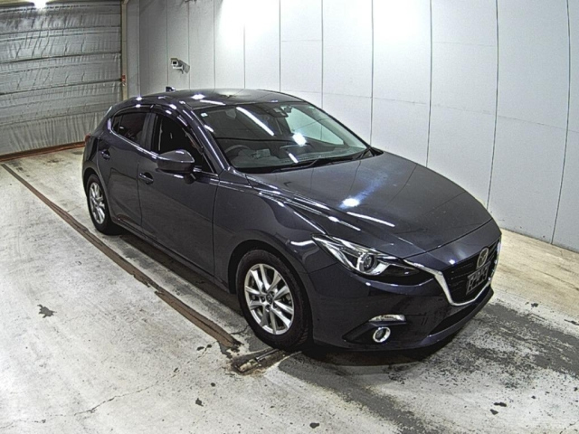MAZDA AXELA — фото