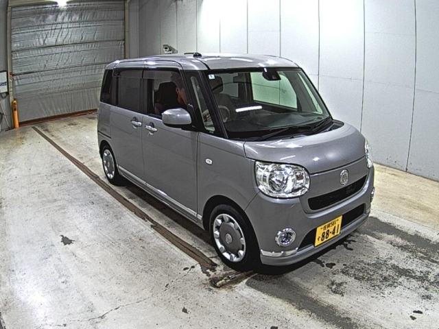 DAIHATSU MOVE — фото