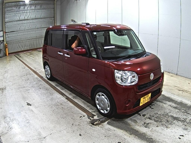 DAIHATSU MOVE — фото