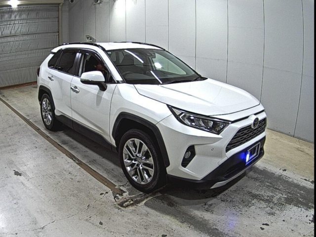 TOYOTA RAV4 — фото