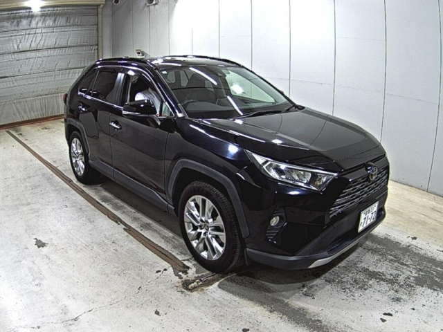 TOYOTA RAV4 — фото