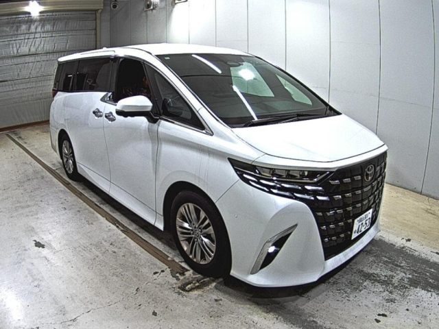 TOYOTA ALPHARD — фото