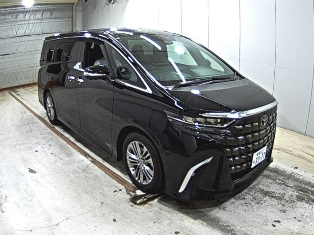 TOYOTA ALPHARD — фото