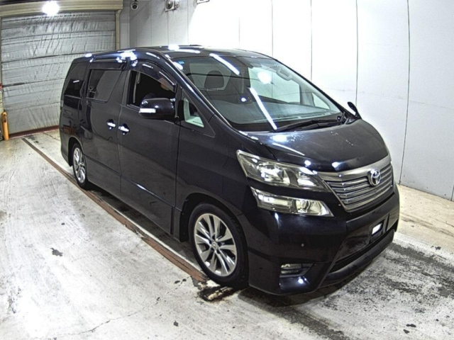 TOYOTA VELLFIRE — фото