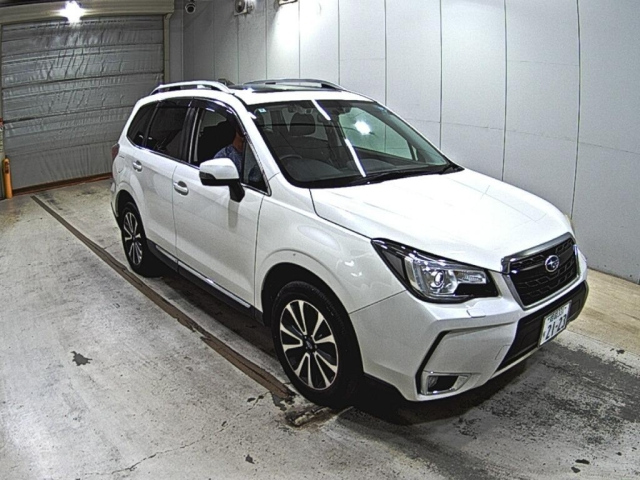 SUBARU FORESTER — фото