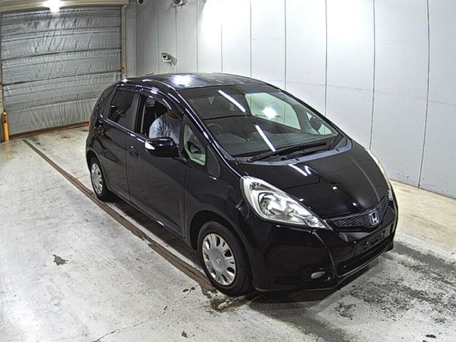 HONDA FIT — фото