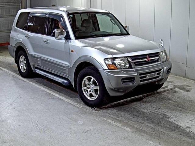 MITSUBISHI PAJERO — фото