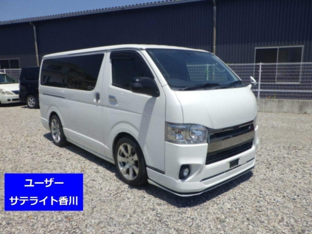 TOYOTA HIACE — фото
