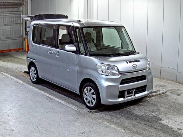 DAIHATSU TANTO — фото