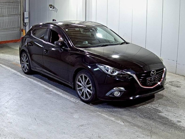 MAZDA AXELA — фото