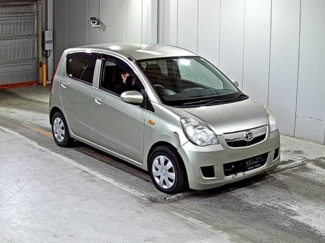 DAIHATSU MIRA — фото