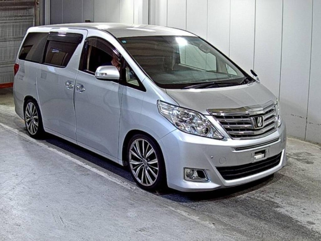 TOYOTA ALPHARD — фото