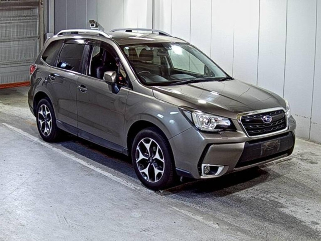 SUBARU FORESTER — фото