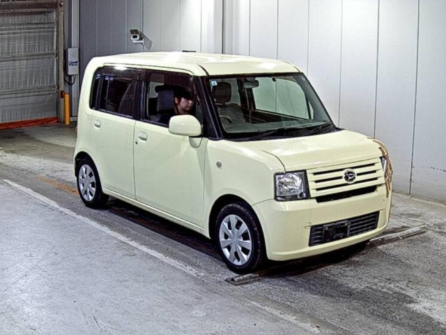 DAIHATSU MOVE — фото