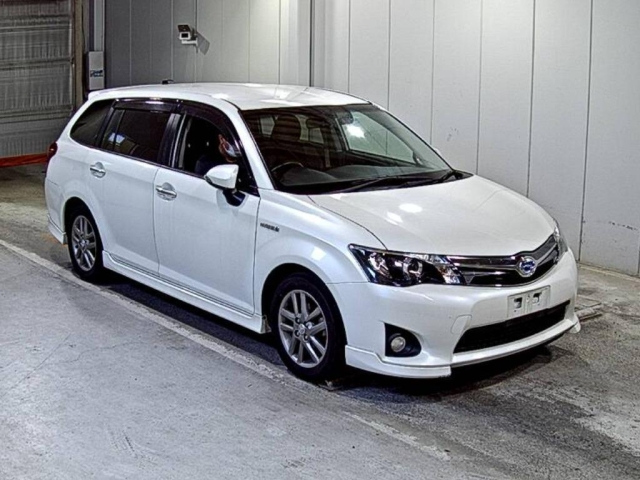 TOYOTA COROLLA — фото